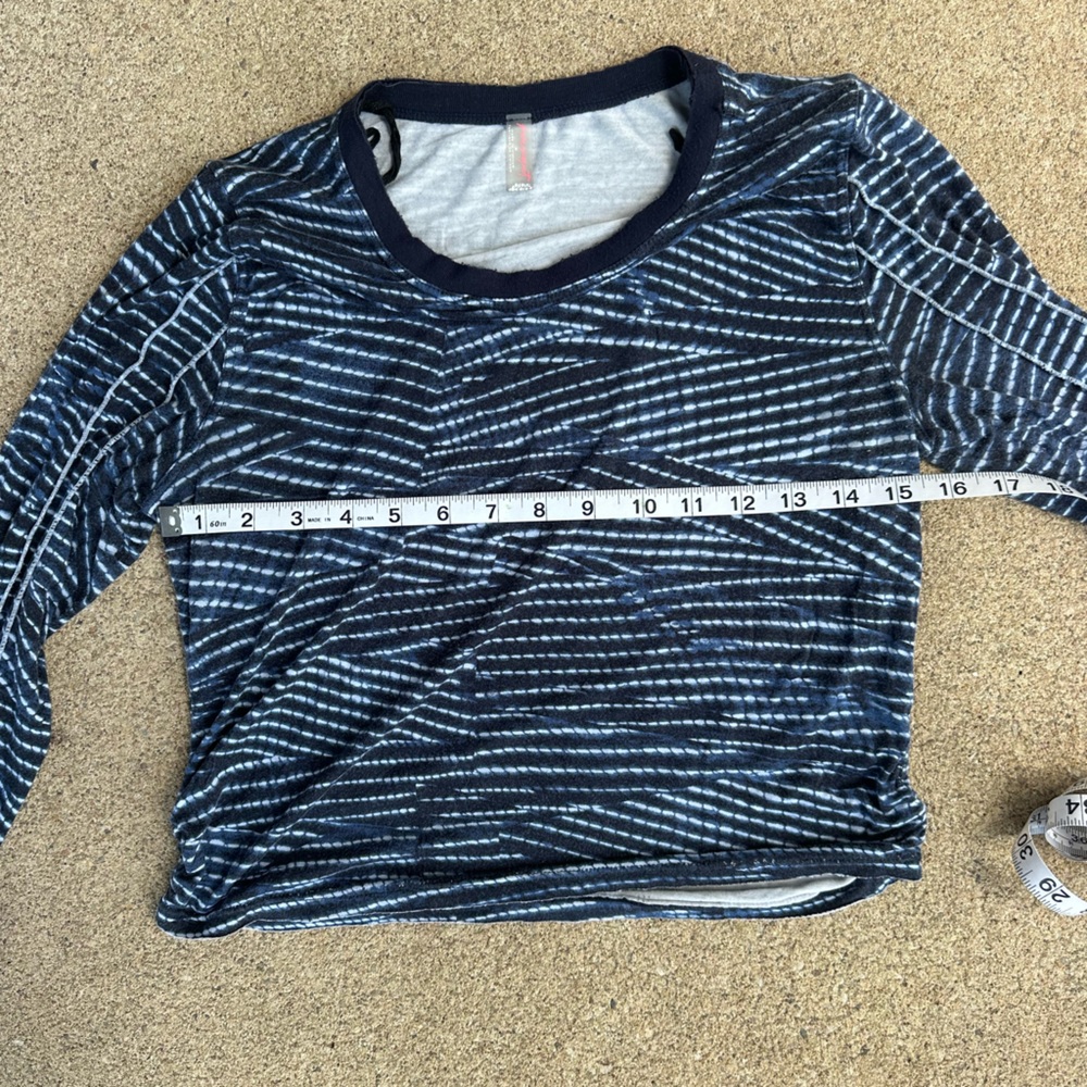 Free People Movement Best Life Layering Tee Navy and white Size Medium - Picture 8 of 10
